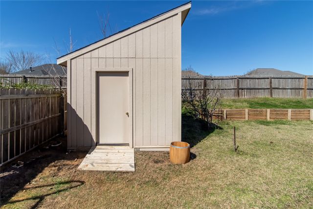 19510 Sara Ln, Flint, TX 75762