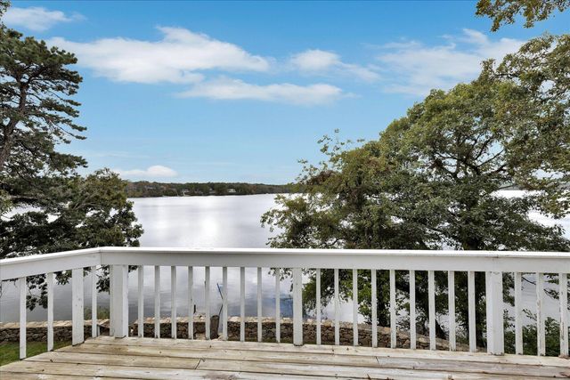 90 Lakewood Drive, Mashpee, MA 02649