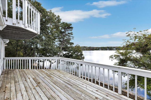 90 Lakewood Drive, Mashpee, MA 02649