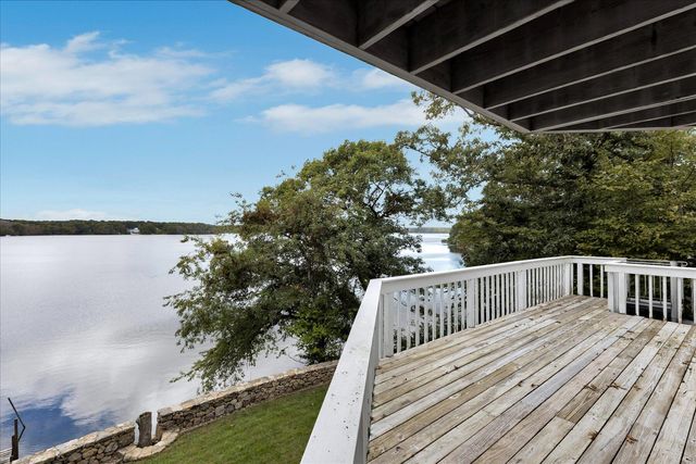 90 Lakewood Drive, Mashpee, MA 02649