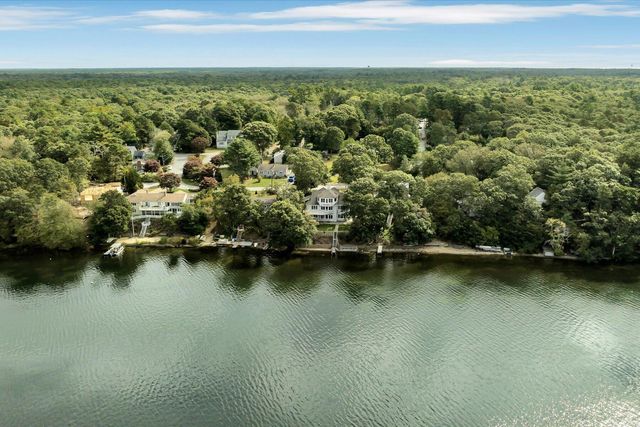 90 Lakewood Drive, Mashpee, MA 02649