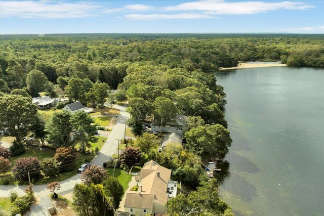 90 Lakewood Drive, Mashpee, MA 02649