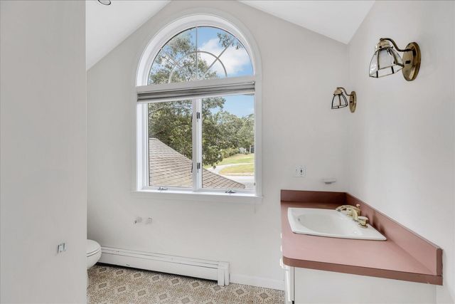90 Lakewood Drive, Mashpee, MA 02649