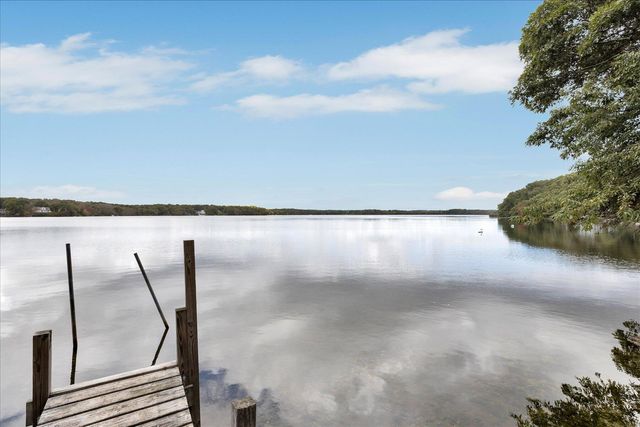 90 Lakewood Drive, Mashpee, MA 02649