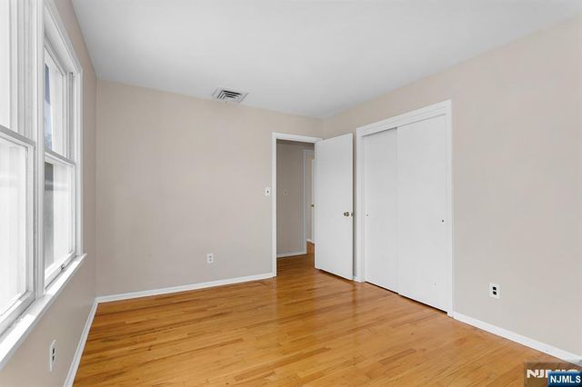 361 54th Street 2, Elmwood Park, NJ 07407