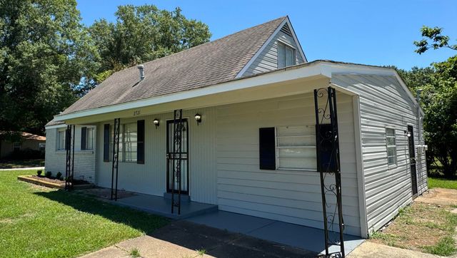 2721 NIX CV, Memphis, TN 38127
