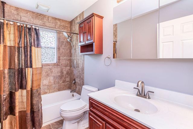 736 Lakeshore Drive, Villa Hills, KY 41017