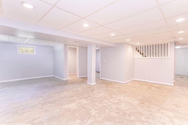 736 Lakeshore Drive, Villa Hills, KY 41017