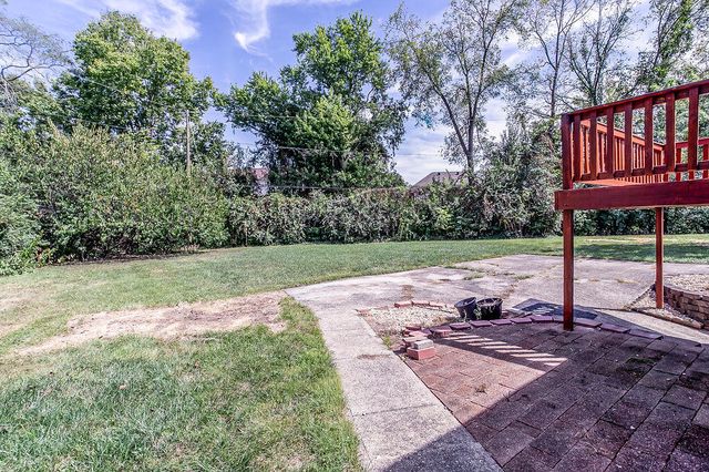 736 Lakeshore Drive, Villa Hills, KY 41017