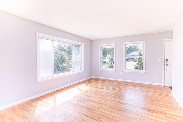 736 Lakeshore Drive, Villa Hills, KY 41017