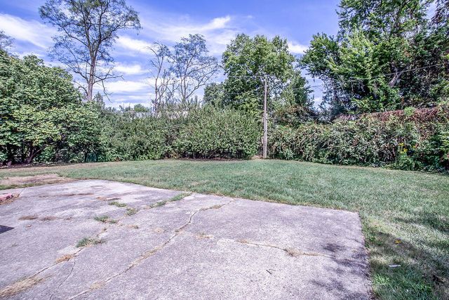 736 Lakeshore Drive, Villa Hills, KY 41017