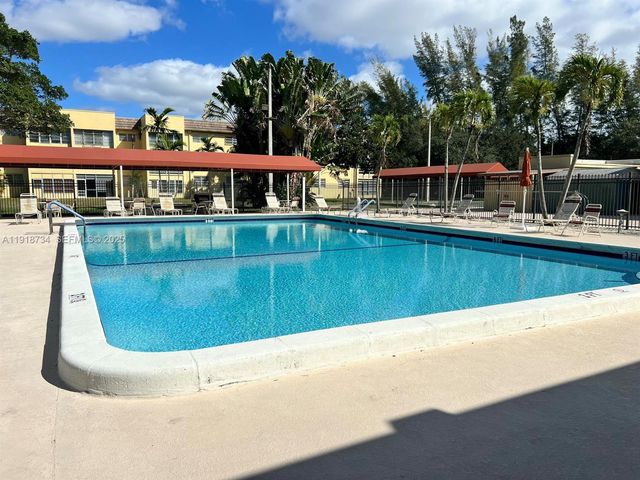 5800 NW 64th Ave 108, Tamarac, FL 33319