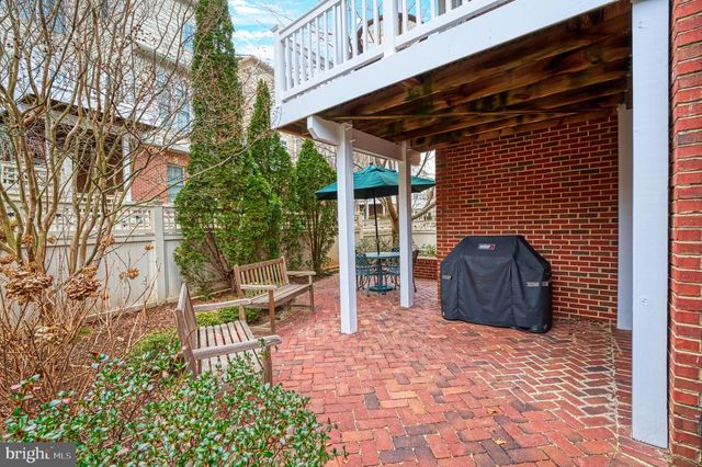 6739 DARRELLS GRANT PL, Falls Church, VA 22043