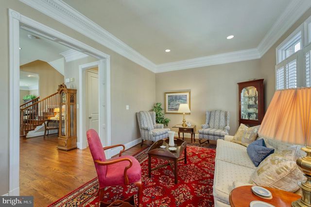 6739 DARRELLS GRANT PL, Falls Church, VA 22043