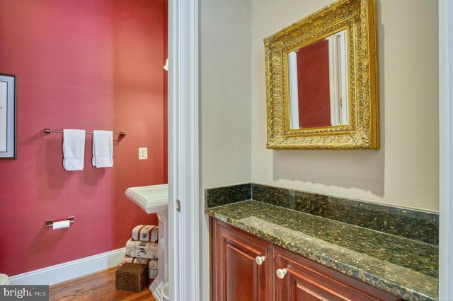 6739 DARRELLS GRANT PL, Falls Church, VA 22043