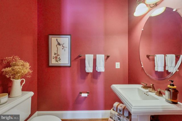 6739 DARRELLS GRANT PL, Falls Church, VA 22043