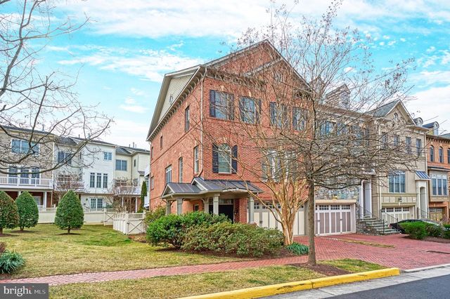 6739 DARRELLS GRANT PL, Falls Church, VA 22043