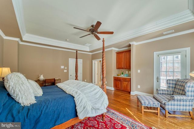 6739 DARRELLS GRANT PL, Falls Church, VA 22043