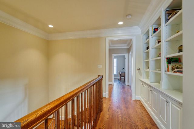 6739 DARRELLS GRANT PL, Falls Church, VA 22043