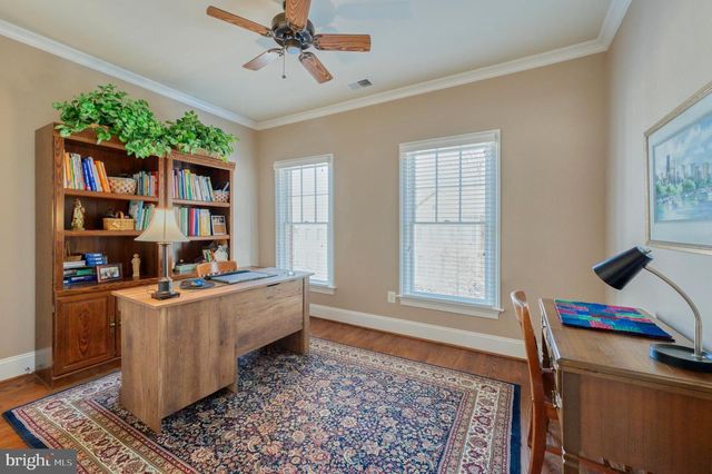 6739 DARRELLS GRANT PL, Falls Church, VA 22043