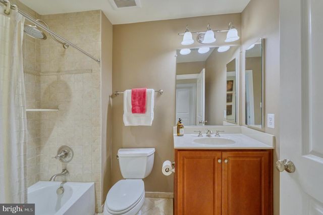 6739 DARRELLS GRANT PL, Falls Church, VA 22043