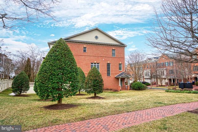 6739 DARRELLS GRANT PL, Falls Church, VA 22043