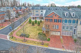 6739 DARRELLS GRANT PL, Falls Church, VA 22043