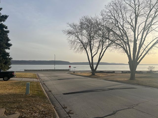 719 S Oak Street, Lake City, MN 55041