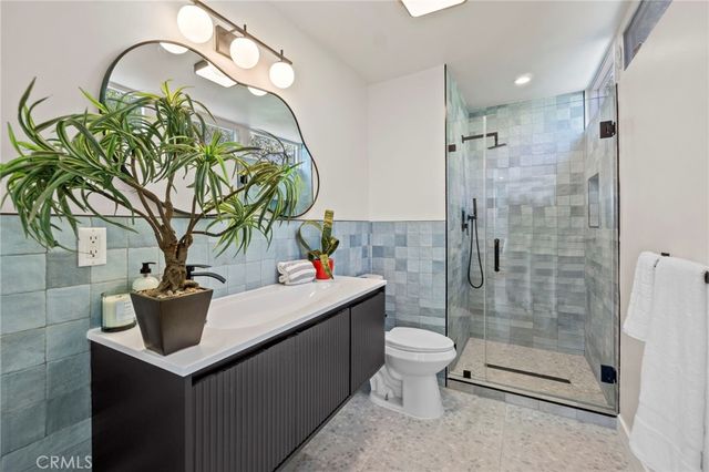 7010 Loyal Trail, Hollywood Hills, CA 90068