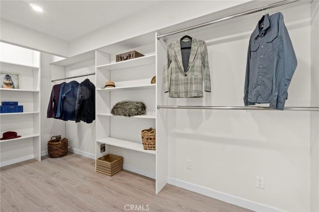 7010 Loyal Trail, Hollywood Hills, CA 90068