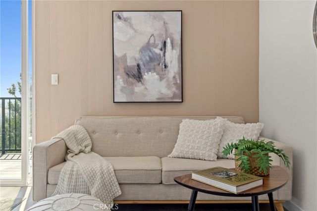 7010 Loyal Trail, Hollywood Hills, CA 90068