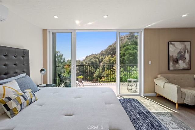 7010 Loyal Trail, Hollywood Hills, CA 90068