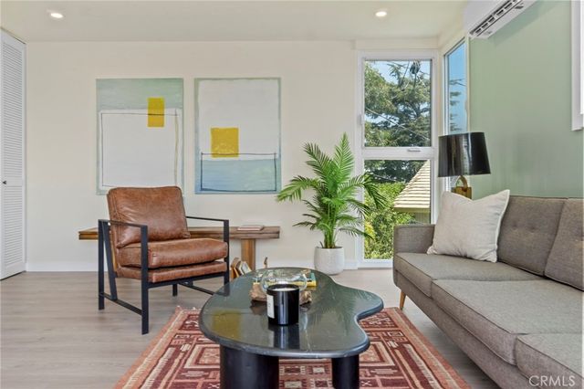 7010 Loyal Trail, Hollywood Hills, CA 90068