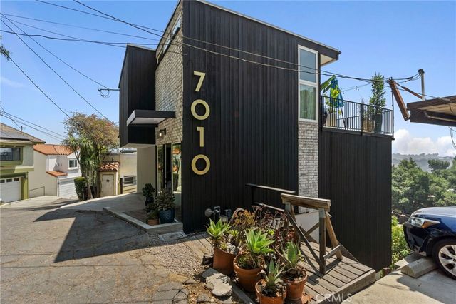 7010 Loyal Trail, Hollywood Hills, CA 90068