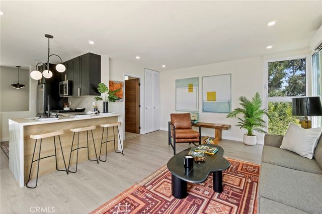 7010 Loyal Trail, Hollywood Hills, CA 90068