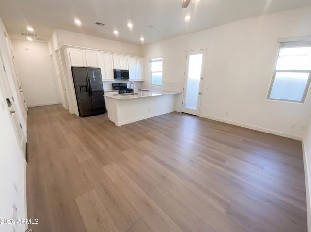 16746 W CIELO GRANDE Avenue, Surprise, AZ 85387