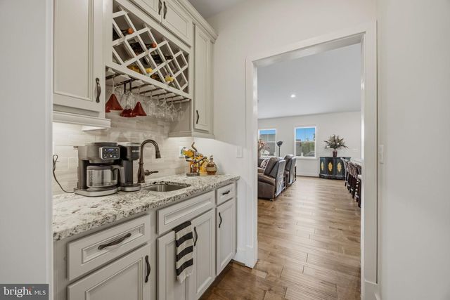 201 SARATOGA WOODS LN, Stafford, VA 22556