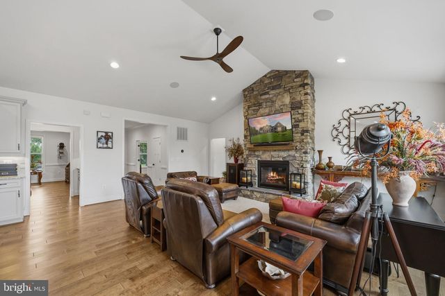201 SARATOGA WOODS LN, Stafford, VA 22556