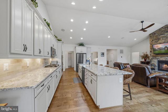 201 SARATOGA WOODS LN, Stafford, VA 22556