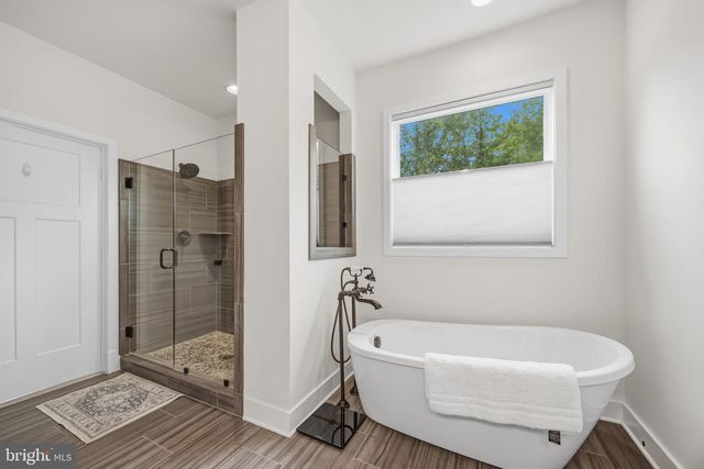 201 SARATOGA WOODS LN, Stafford, VA 22556