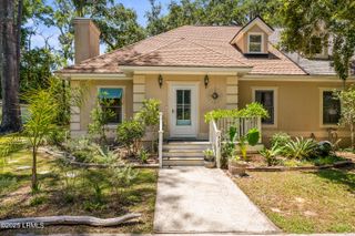 402 Joshua Court, Beaufort, SC 29902