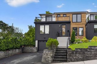 906-908 Chestnut Street 906, Newton, MA 02468
