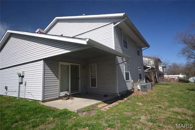 106 Sunnyside Street, O'fallon, IL 62269