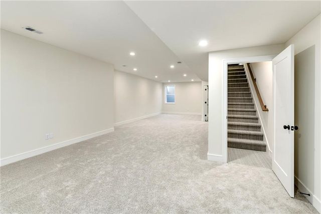 3901 SW Flintrock Drive, Lee's Summit, MO 64082