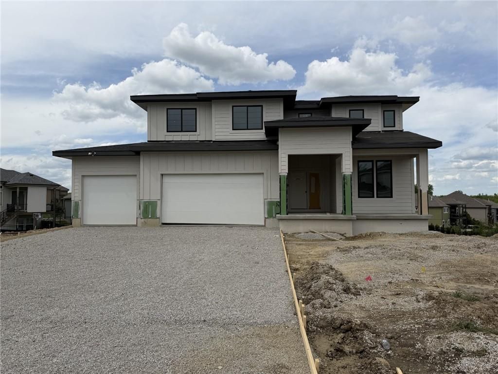 3901 SW Flintrock Drive, Lee's Summit, MO 64082