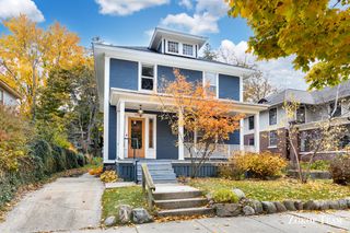 240 Calkins Avenue, Grand Rapids, MI 49506