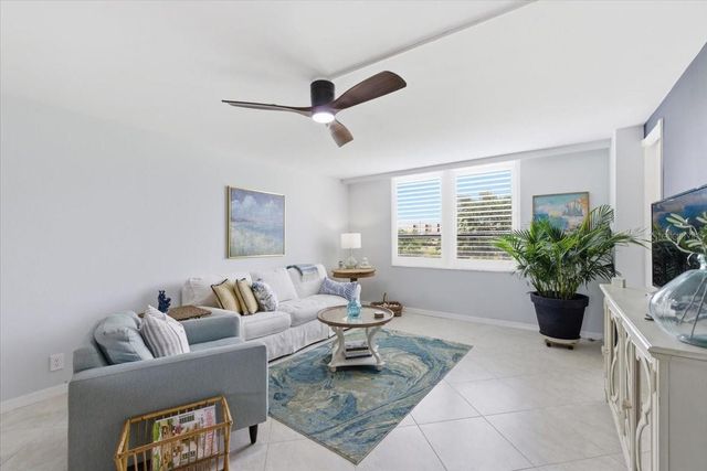 2621 COVE CAY DRIVE 302, Clearwater, FL 33760