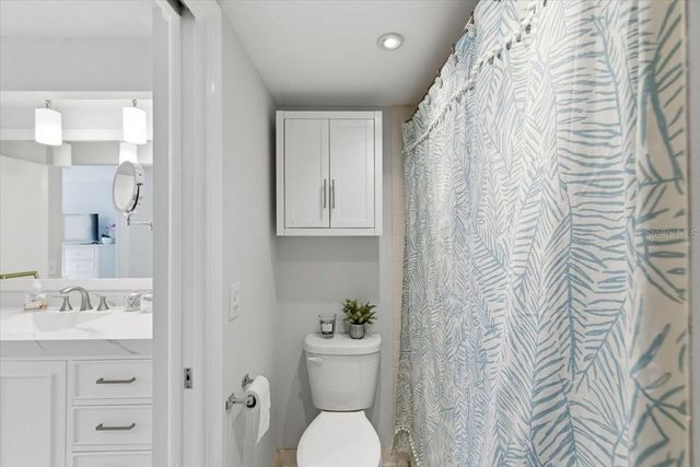 2621 COVE CAY DRIVE 302, Clearwater, FL 33760