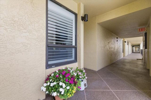 2621 COVE CAY DRIVE 302, Clearwater, FL 33760