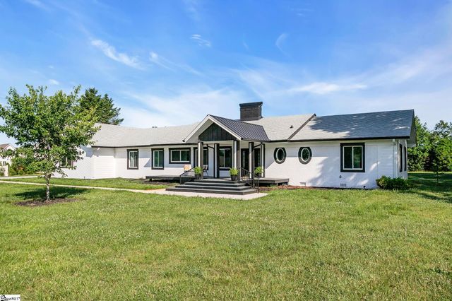 305 Waters Road, Taylors, SC 29687
